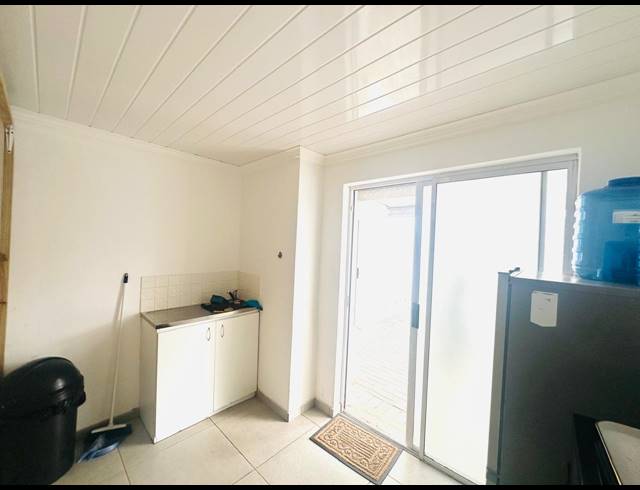 261M² OFFICE FOR SALE IN BEREA